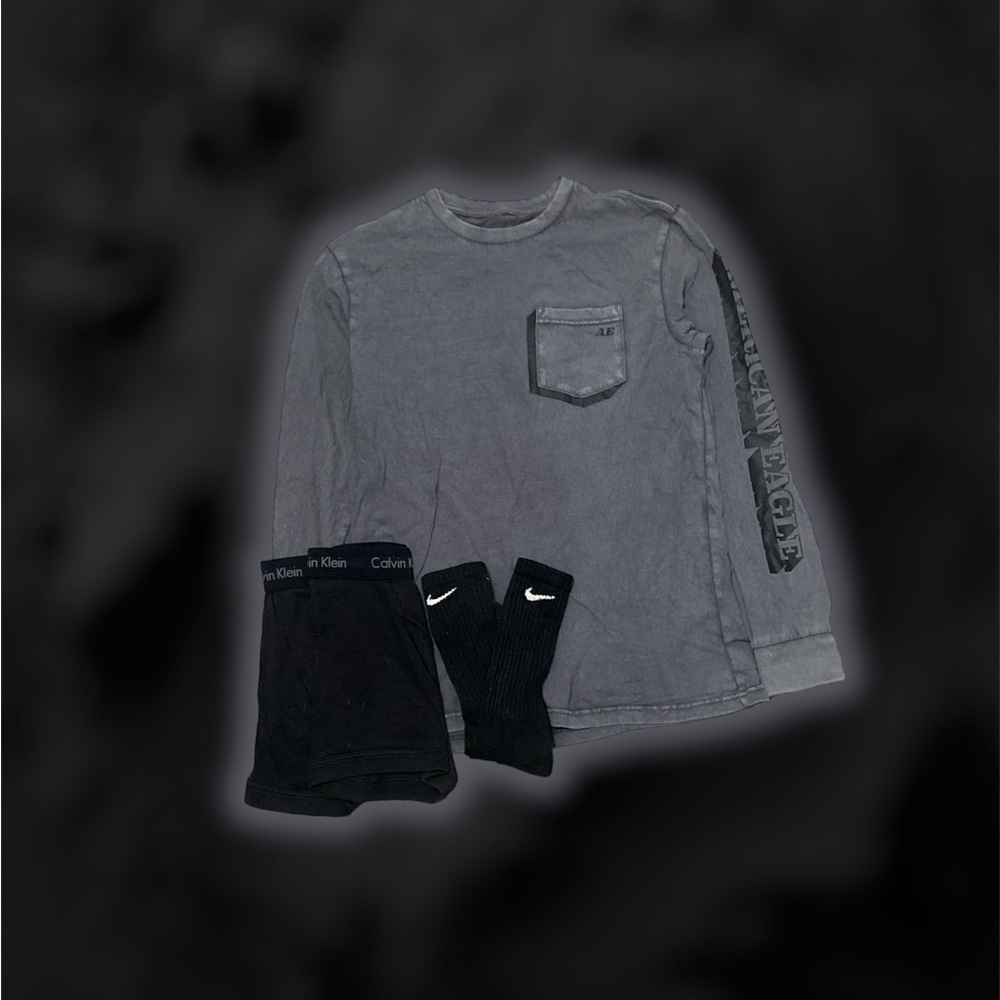 American Eagle T- Shirt Long Sleeve